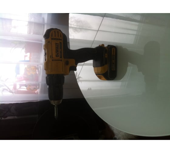 Аккумуляторная дрель-шуруповерт DEWALT DCD 771 C2 105