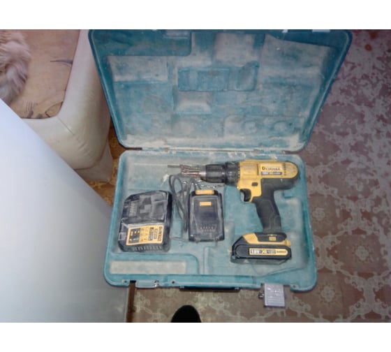 Аккумуляторная дрель-шуруповерт DEWALT DCD 771 C2 101