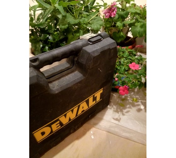 Аккумуляторная дрель-шуруповерт DEWALT DCD 771 C2 80