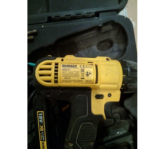 Аккумуляторная дрель-шуруповерт DEWALT DCD 771 C2 81