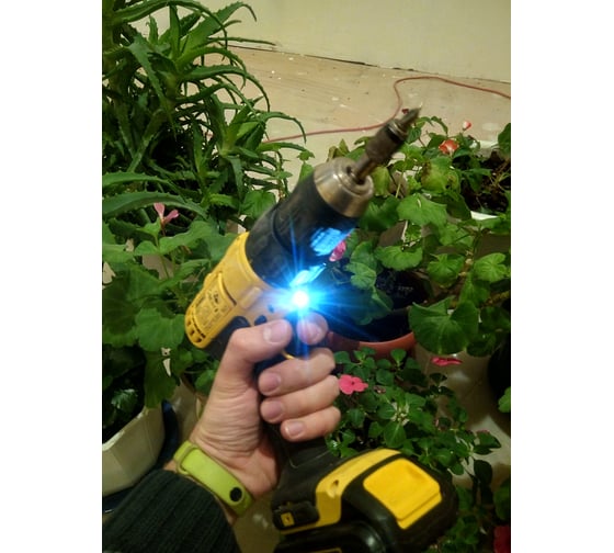 Аккумуляторная дрель-шуруповерт DEWALT DCD 771 C2 83
