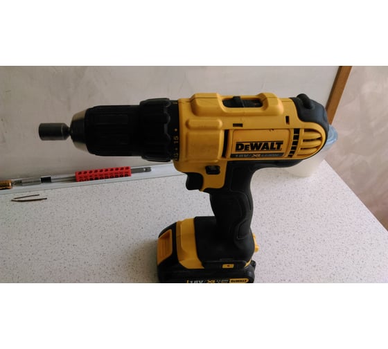 Аккумуляторная дрель-шуруповерт DEWALT DCD 771 C2 76
