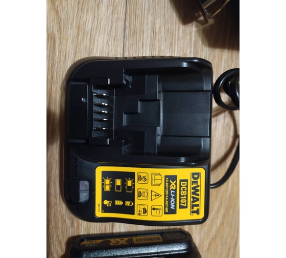 Аккумуляторная дрель-шуруповерт DEWALT DCD 771 C2 53