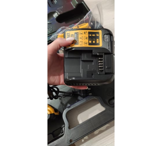 Аккумуляторная дрель-шуруповерт DEWALT DCD 771 C2 41