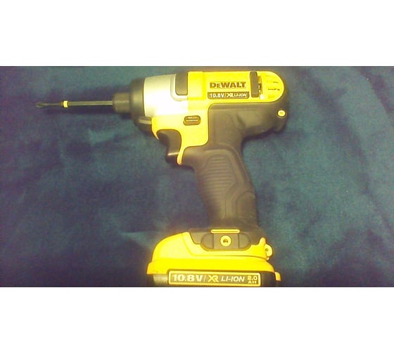 Аккумуляторный шуруповерт DEWALT DCF 815 D2 - выгодная цена, отзывы ...