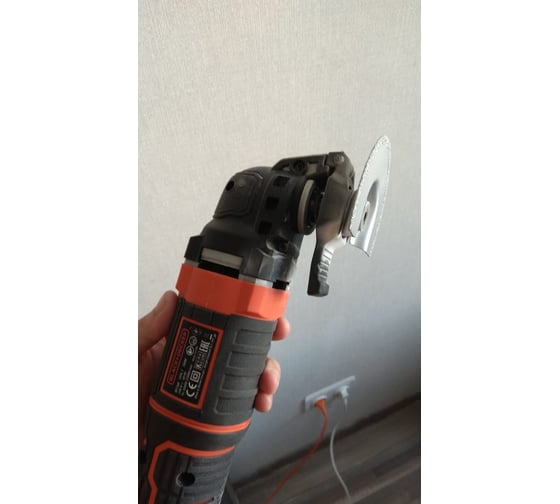 Многофункциональный инструмент Black+Decker MT 300 KA 16