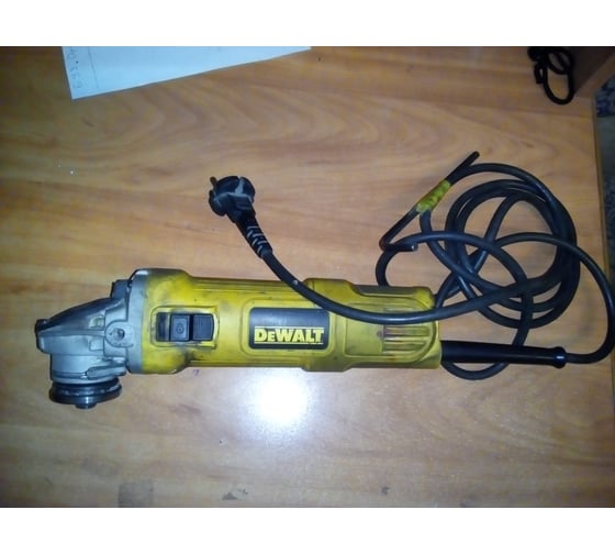 Угловая шлифмашина DEWALT DWE 4151 21