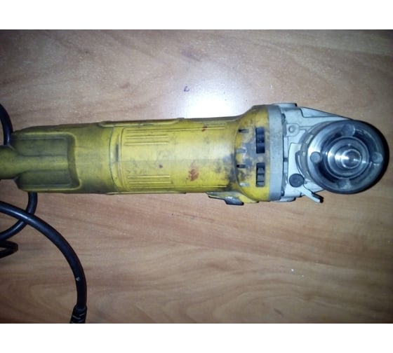 Угловая шлифмашина DEWALT DWE 4151 22
