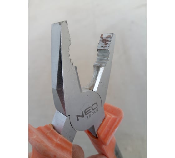 Комбинированные плоскогубцы NEO Tools 180 мм 01-011 6