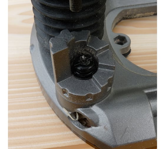 Фрезер Ryobi RRT1600-K 5133002421 47