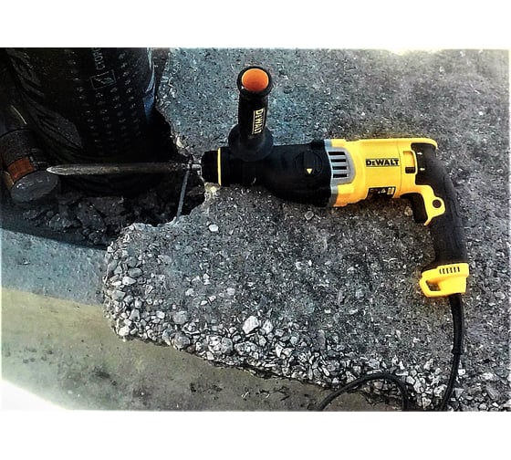 Перфоратор DEWALT D 25143 K 51
