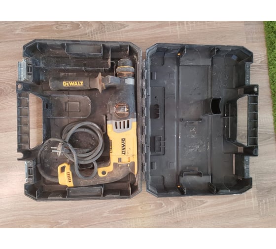 Перфоратор DEWALT D 25143 K 33