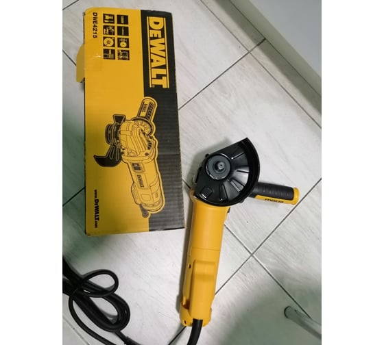 Угловая шлифмашина DEWALT DWE 4215 18