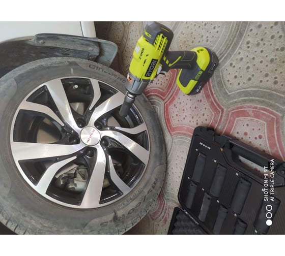 Ударный гайковерт Ryobi ONE+ R18IW3-0 5133002436 48