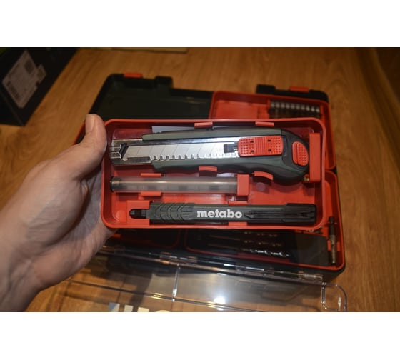 Аккумуляторный винтоверт Metabo BS 18 LT Set с набором оснастки ...