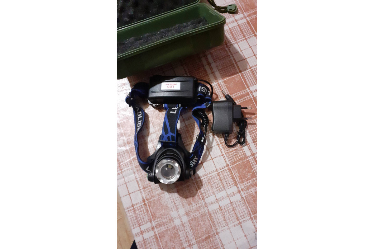 Налобный аккумуляторный фонарь Ultraflash E150 220В, черный, CREE 3Вт .