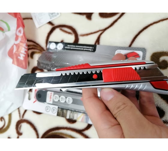 Нож в металлическом корпусе 18 мм Vira Auto-lock 831309 30