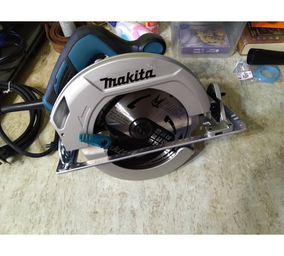 Дисковая пила Makita HS7601K 33