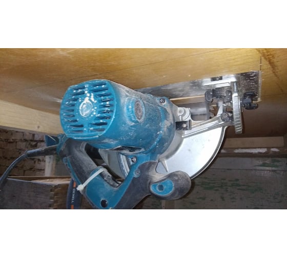 Дисковая пила Makita HS7601K 28