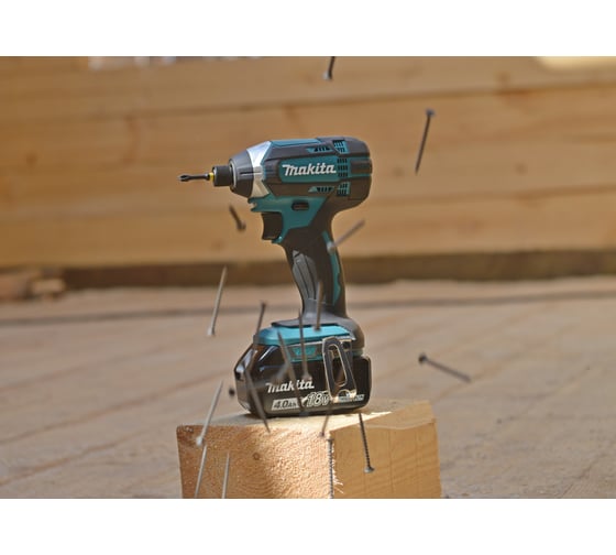 Аккумуляторный шуруповерт Makita DTD152Z 16