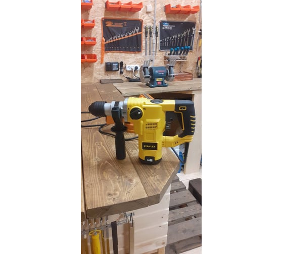 Перфоратор Stanley STHR323K 10
