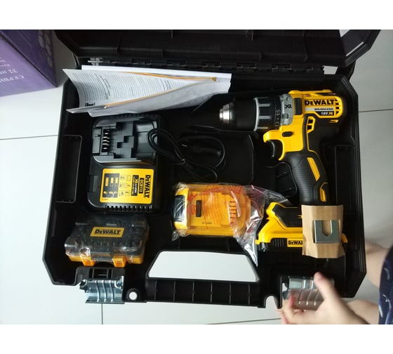 Аккумуляторная дрель-шуруповерт DEWALT DCD 791 D2 114