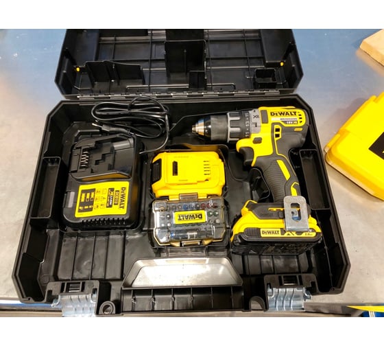Аккумуляторная дрель-шуруповерт DEWALT DCD 791 D2 108