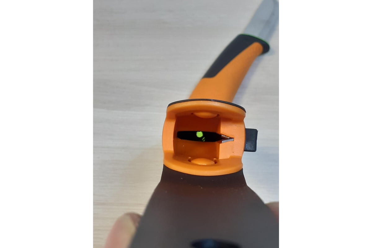 Нож для тяжелых работ с точилкой Fiskars 1023619 - выгодная цена ...