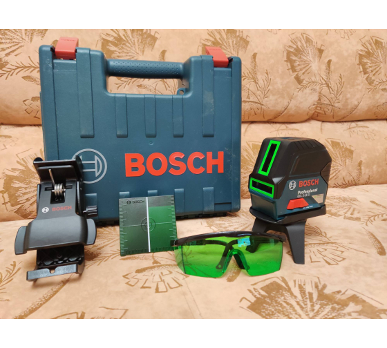 Комбинированный лазерный нивелир Bosch GCL 2-15G + RM1 + кейс 0.601.066.J00 22