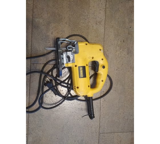 Лобзик DEWALT DW 341 K 13