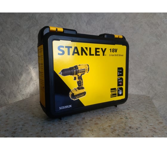 Дрель-шуруповерт Stanley SCD20S2K 19