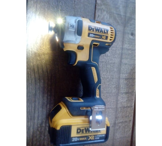 Бесщеточный импульсный шуруповерт DEWALT XR DCF887N 181