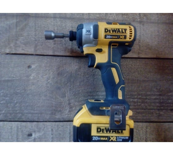 Бесщеточный импульсный шуруповерт DEWALT XR DCF887N 184
