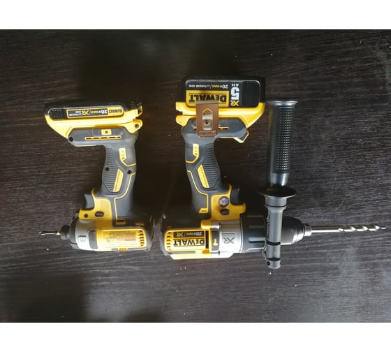 Бесщеточный импульсный шуруповерт DEWALT XR DCF887N 178