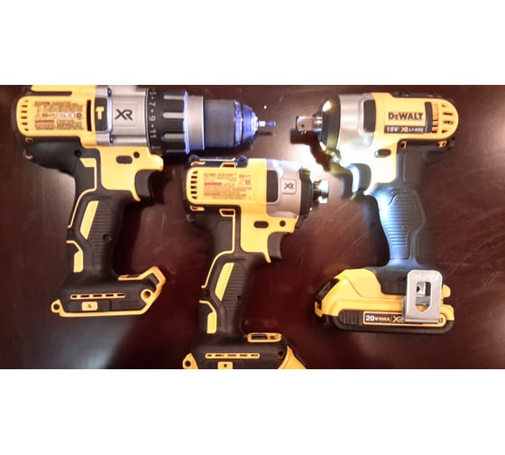 Бесщеточный импульсный шуруповерт DEWALT XR DCF887N 171