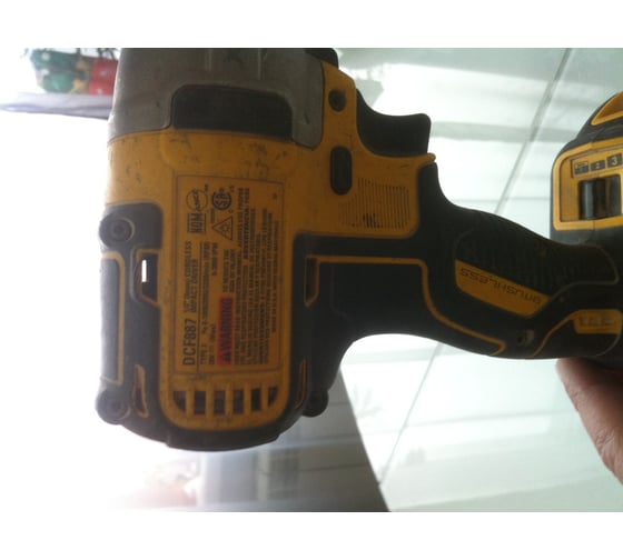Бесщеточный импульсный шуруповерт DEWALT XR DCF887N 162