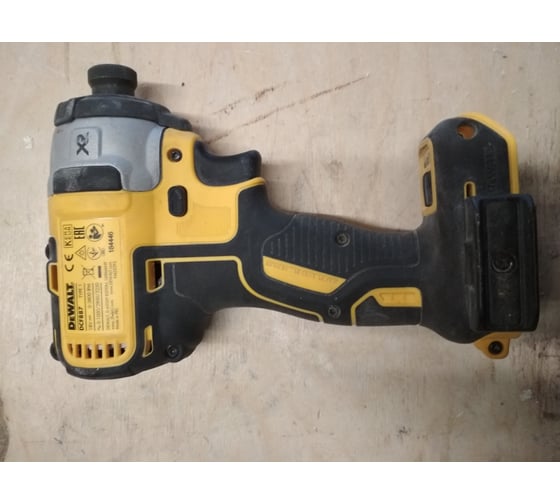 Бесщеточный импульсный шуруповерт DEWALT XR DCF887N 153