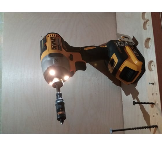 Бесщеточный импульсный шуруповерт DEWALT XR DCF887N 152