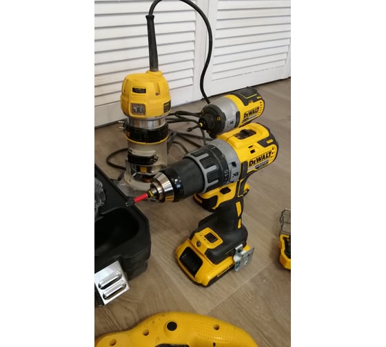 Бесщеточный импульсный шуруповерт DEWALT XR DCF887N 145