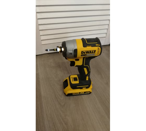 Бесщеточный импульсный шуруповерт DEWALT XR DCF887N 146