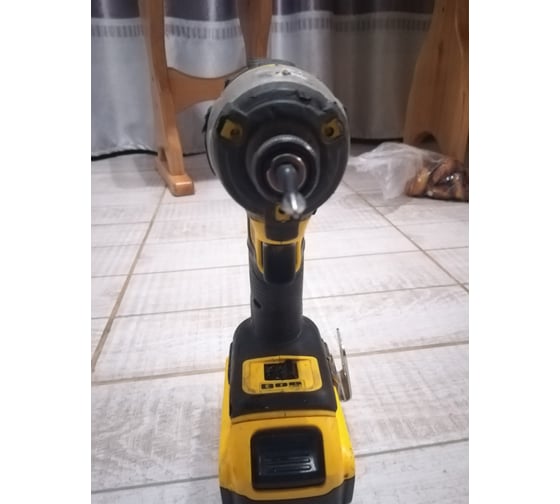 Бесщеточный импульсный шуруповерт DEWALT XR DCF887N 138