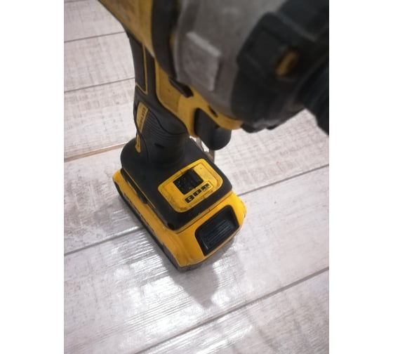 Бесщеточный импульсный шуруповерт DEWALT XR DCF887N 139