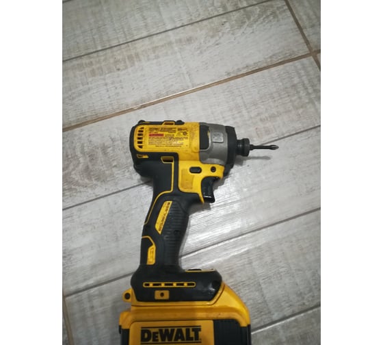 Бесщеточный импульсный шуруповерт DEWALT XR DCF887N 140