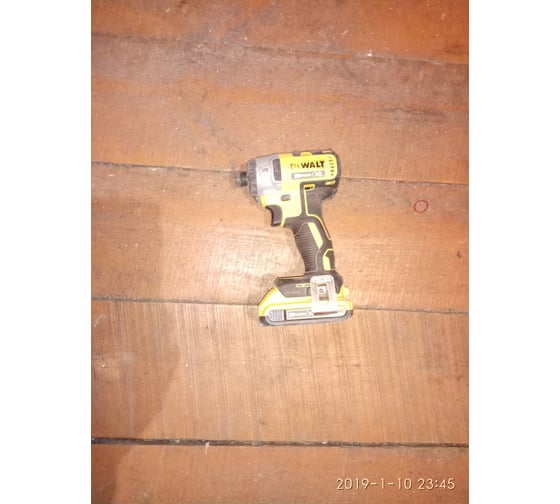 Бесщеточный импульсный шуруповерт DEWALT XR DCF887N 135