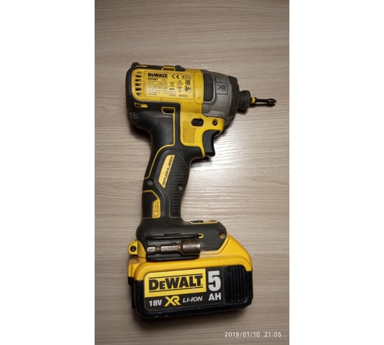 Бесщеточный импульсный шуруповерт DEWALT XR DCF887N 129
