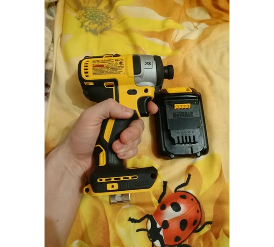 Бесщеточный импульсный шуруповерт DEWALT XR DCF887N 124