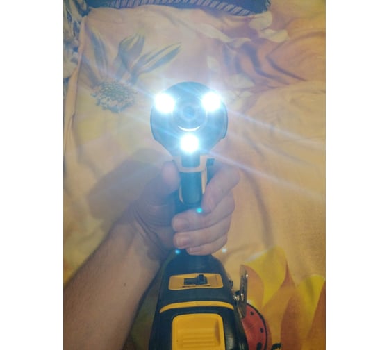 Бесщеточный импульсный шуруповерт DEWALT XR DCF887N 125