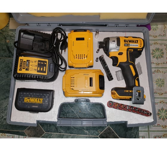 Бесщеточный импульсный шуруповерт DEWALT XR DCF887N 123