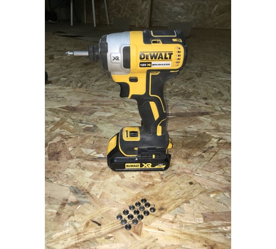 Бесщеточный импульсный шуруповерт DEWALT XR DCF887N 106