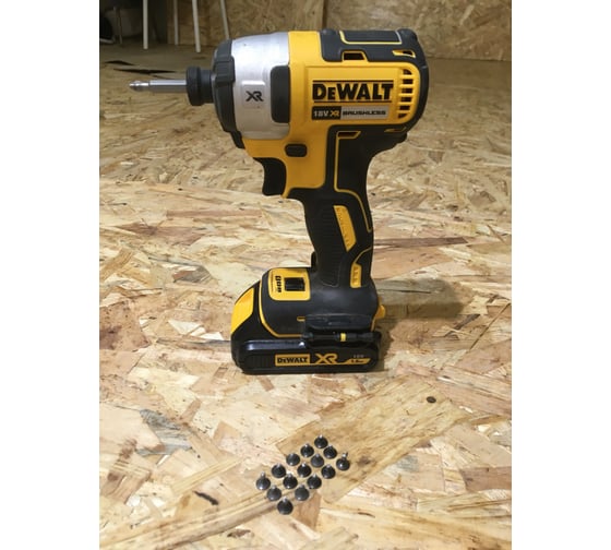 Бесщеточный импульсный шуруповерт DEWALT XR DCF887N 107